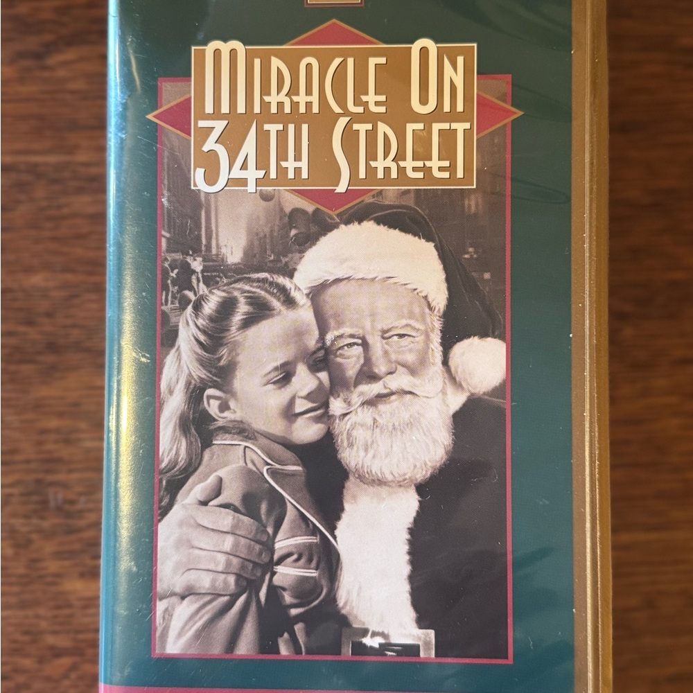 Miracle on 34th Street VHS
